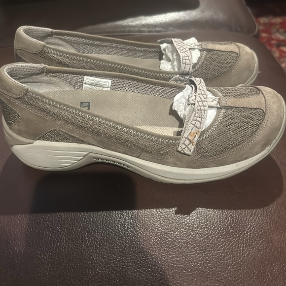 Merrell - Picture 4 of 6